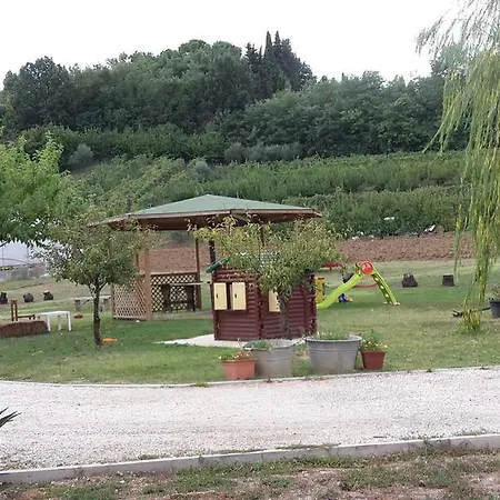 Bed & Breakfast Agriturismo Perugini 3*