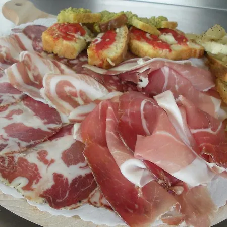 Agriturismo Perugini Bed and Breakfast