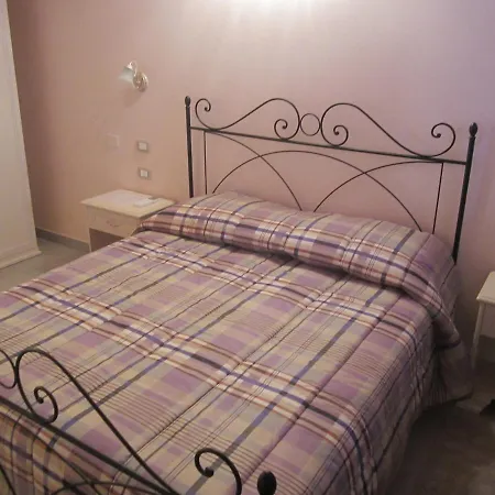 Agriturismo Perugini Bed & Breakfast 3*